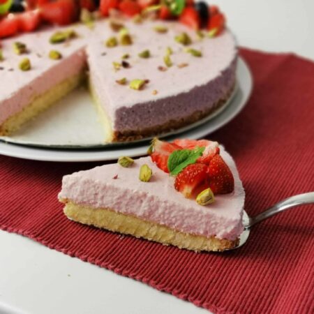 Svieža jahodová torta