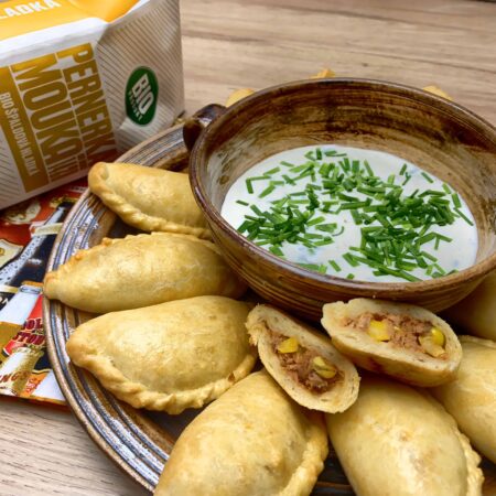 Empanada( kapsičky plnené tuniakom a zeleninou)