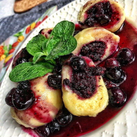 Tvarohové gule plnené čučoriedkami