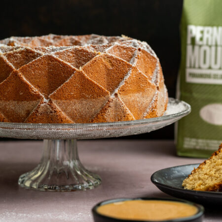 Karamelová bábovka z pohánkovej múky