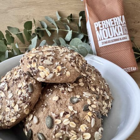 Celozrnné bosniaky so semiačkami